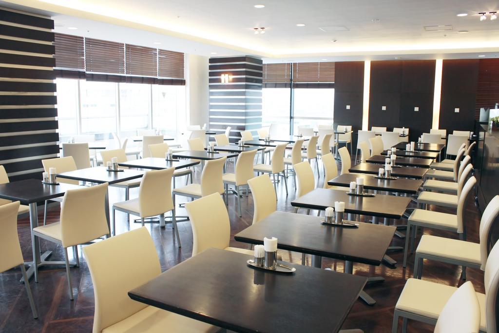 Richmond Hotel אאומורי מראה חיצוני תמונה